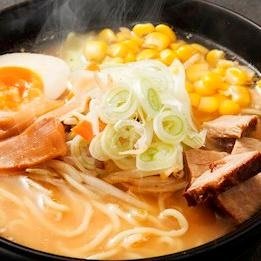 美味しいものを食べるのが好きで、
ラーメン・カレーライスを食べるのが好きです