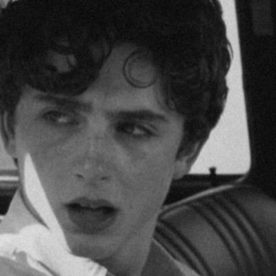 8iav_'s profile picture. - وفّي حق ذاتك ، كن عزيز نفسٍ .