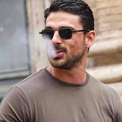 faress19q's profile picture. شعـور جميـل لمـا تشـوف النـدم بعيـون شخـص خسـرك....👌