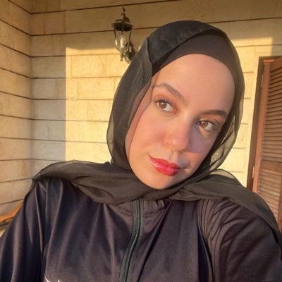 fatimaezz26's profile picture. 