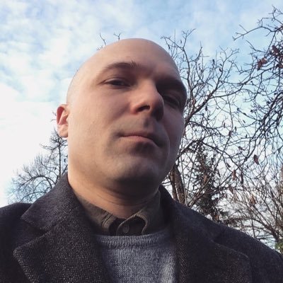 dr. Computer scientist, accountant, ungraduate biologist. Blocco: guerratroll, negazionisti di ogni specie e haters.