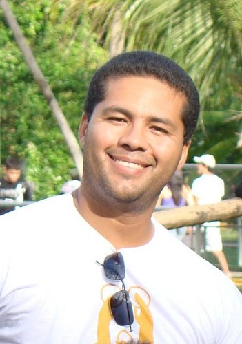 A maturidade me permite olhar com menos ilusões, aceitar com menos sofrimento, compreender com mais tranqüilidade, querer com mais doçura.