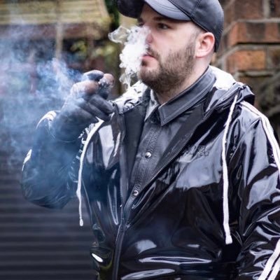 Smoking Boss. Dom. Into most kinks & fetishes. Big into smoking - Gars & Reds. Using pigs, slaves, gimps, bois. Tributes Welcome 😈 https://t.co/hWMu8YFcro