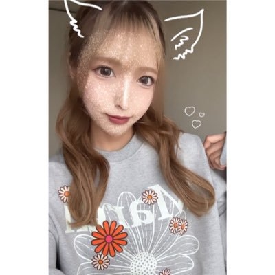 mi_____14's profile picture. 