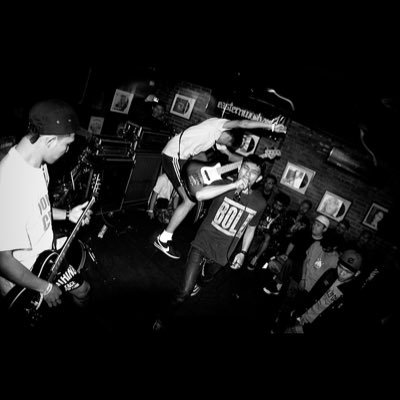 mosh | stagedive | sekedar bermain dan menyalurkan hobby @HCstandtogether @noreasonwhyHC | cek instagram lapakannya @preston_mob @madeby_first @cvre___