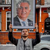 مرد مشکی پوش (۲) 𝕏 (@mard_meshki) 's Twitter Profile