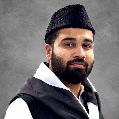 Imam van de Ahmadiyya Moslim Gemeenschap België - Voorzitter @khuddam_be - Ahmadiyya Jeugdvereniging België - LIEFDE VOOR IEDEREEN, HAAT VOOR NIEMAND.