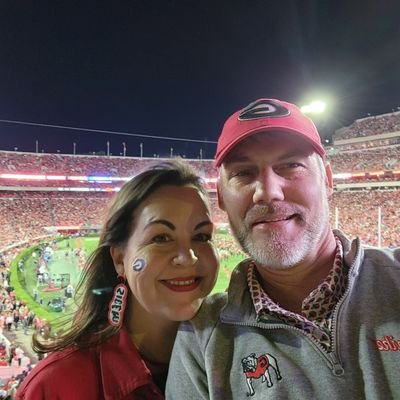 Family, God, 🇺🇸, #GoDawgs, Food, Bourbon, Guitar Picker, Life is better Oudoors, Entrepreneur and Lover of all things Fast.