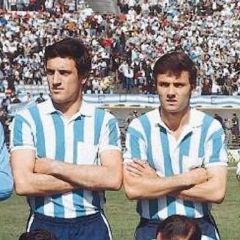 Racing Club. Messi - Maradona. Si el amor no sobra...falta