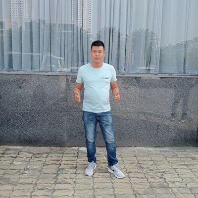 Thuongpham1990's profile picture. 