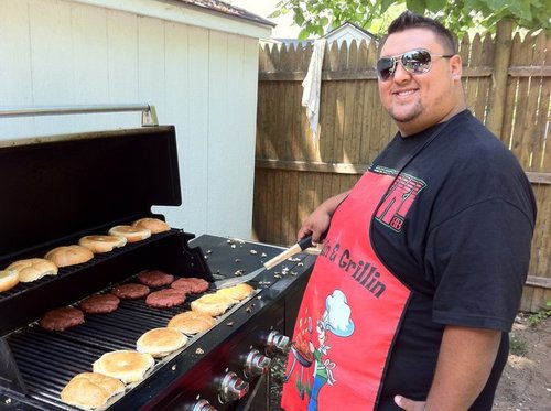 BeersAndBites's profile picture. Food junkie, cooking enthusiast, homebrewer, videogame lover & overall awesome guy!