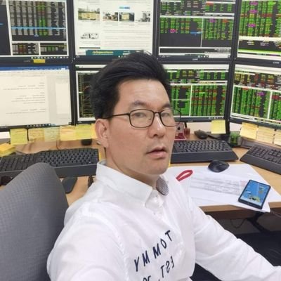 veerapol8507's profile picture. เพราะชีวิตคือการลงทุน