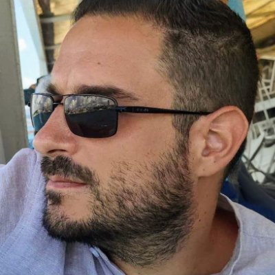 Un archivo json mal estructurado, entusiasta de la AI. Aspirante a divulgador cibernautico.