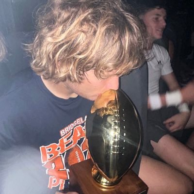 BHS Football and Shotput 24’DE 5’11,220 4.71 40, squat 550,bench 295,power clean 295, 50’11 shot put throw official kason.nowak@gmail.com 346-287-0122