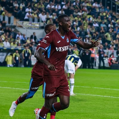 Objektif değilim. Taraflıyım. Tarafım @Trabzonspor