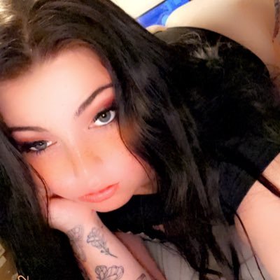 BeeBee91011's profile picture. 