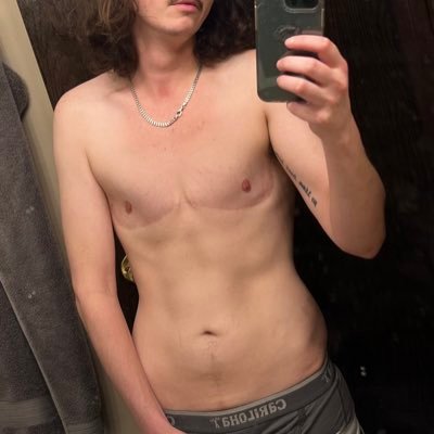 Sub bottom trans boy in the twin cities metro. cumslut. pup. 🏳️‍⚧️🐶 partnered. Here to look at gay shit and post some of my own gay shit.