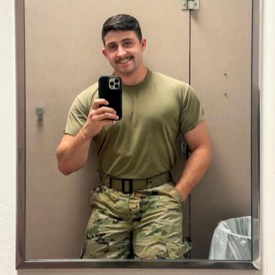 us army, gay and proud, he/him. 🏳️‍🌈