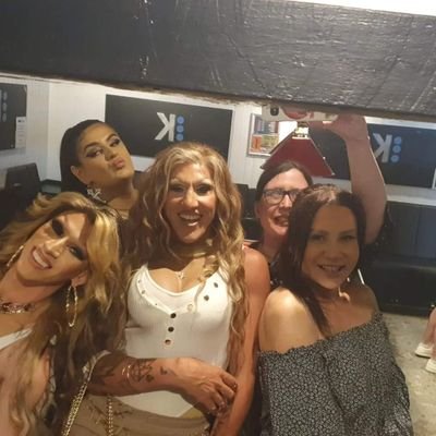 She/Her
📽 @triggerdrag
@hellbentdrag at @cathouseglasgow
https://t.co/1lhXz7ZxGS
💛🤍💜🖤🏳️⚧️Ally
Any donations to Yasmins gofundme appreciated