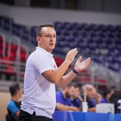 🇦🇱🇺🇸 🏀Head Coach @trcpostgrad  • 4️⃣x 🇦🇱 Superleague🥇 • 4️⃣x 🇦🇱 SuperCup 🥇 • 3️⃣x 🇦🇱 Cup Winner🥇 • 2️⃣x European Bronze Medal🥉