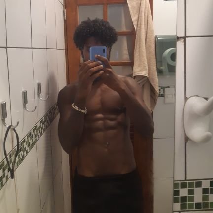 Barbeiro carioca, bi ativo em SP, 23cm, faço vídeo chamada, vendo conteúdo.
Sou acompanhante 💰 💸