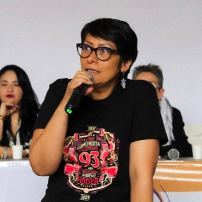 Bióloga, dirigente social y secretaria general del Partido Comunista Colombiano @notipaco