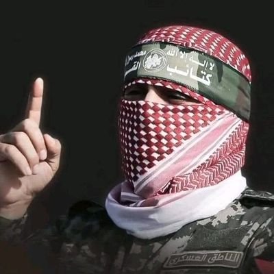 تجري الرياح كما تجري سفينتنا
 نحن الرياح ونحن البحر والسفنُ