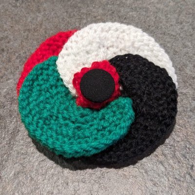 georgiaemily_s's profile picture. blm - no offence to myself but what the hell am i doing