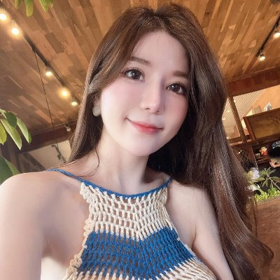 Beauty salon, product collaboration with several physical therapy companies, cryptocurrency analyst