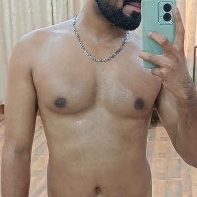 Fitness🏋️ | Lifestyle🤷 | Fashion ✨
Life is journey & I am traveler ✈️
Dm for collaboration ✉️
Delhi 📍

https://t.co/MZ8FRenpoJ