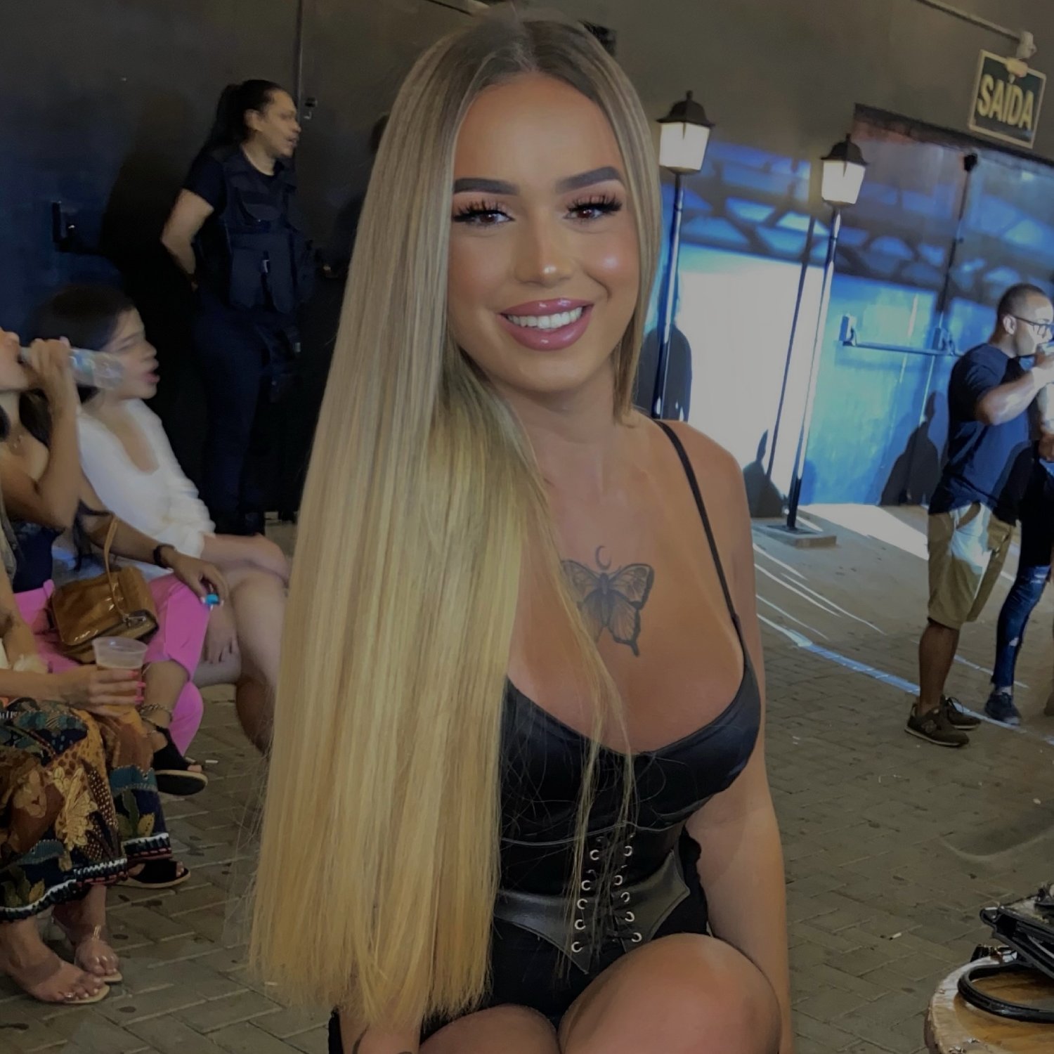 trans girl 🏳️⚧️ not active here, follow @hillary_ts