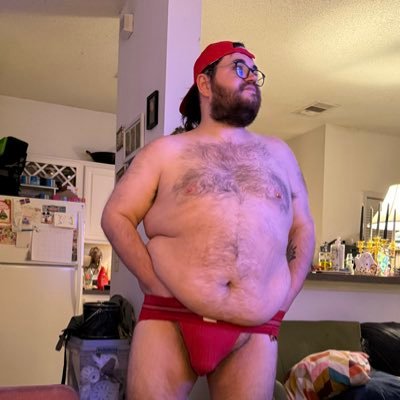 Just a friendly 29y/o FL chubby bear with more to love. This is my alt account. 🏳️‍🌈 Partnered with @Cru1s3Control. 👻