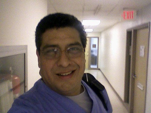 A well educated man & just living life to the fullest, im very close to my family & friends. A single father of 3 girls, & looking for my soul mate.