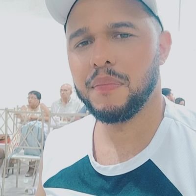 RafaelL26928187's profile picture. vivendo longe de qualquer vestígio e de negatividade ✌️
vascaíno💢⚫⚪
libriano♎
pai de dois tesouros que Deus me deu #bernardobiatriz