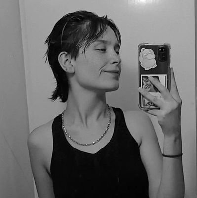 Niña del sur. Amante del frío, del fernet, de la papa y de él🤍