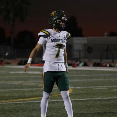 FS / QB | 5’10 165 | ‘24 | Moorpark Highschool | | phone : 805-668-5143 |