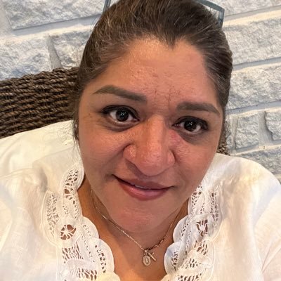 Maria840100011's profile picture. 