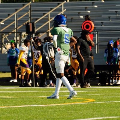 Highlights https://t.co/s3J0QomZFl | 5’9 | WR, Safety | 145lbs | 3.9 GPA | C/O ‘26