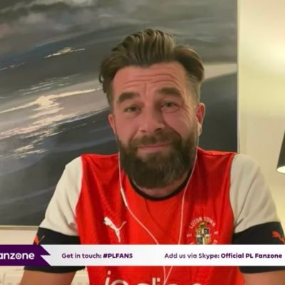 NDLarsen's profile picture. Hatter since 1979🧡 COYH!