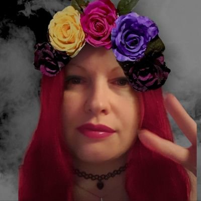 Scarlett_Frosts Profile Picture