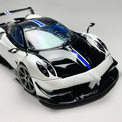 車が大好きな高3です。 趣味でプラモデルを制作しています。進みはとてつもなく遅いですがよろしくお願いしますm(_ _)m 受験のため停滞中です🙇‍♂️