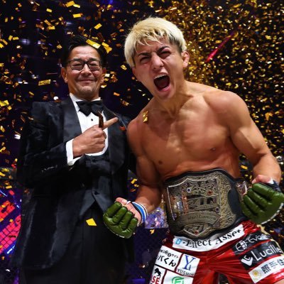 RIZINフェザー級王者 KNOCK OUT-BLACKスーパーライト級王者 1999/5/14 所属ジム→クロスポイント吉祥寺 出演依頼・問い合わせ窓口はこちらまでお願いします