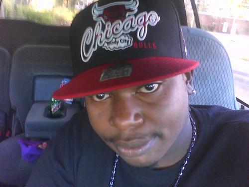 I'm a straight dude like to rap party and have a great time very serious bout my music though