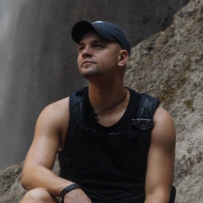 Filmmaker & photographer trying to capture unique perspectives of the world | https://t.co/6GvMRWn5md