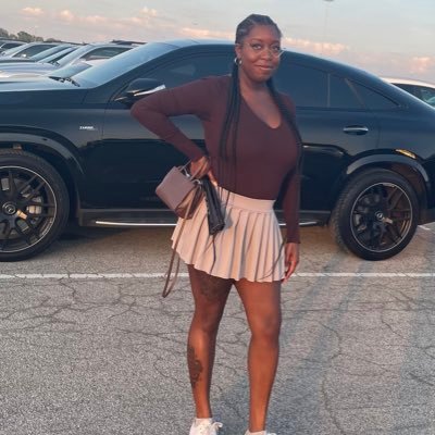 Chemistry student, Black as hell, and fine as wine. 🇧🇿🇺🇸