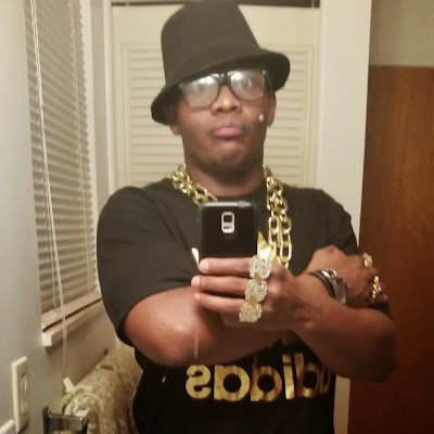 MottsMafia's profile picture. I'm just here so I don't get fined!