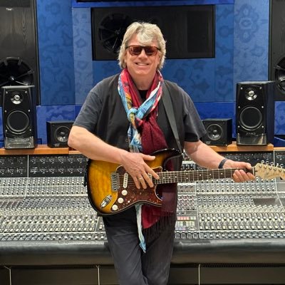 Brad Wilson is a contemporary charismatic and talented guitarist, vocalist & songwriter!