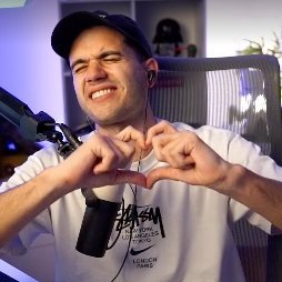 Cuenta dedicada a informar sobre el streamer/youtuber @bysTaXx
|| Fan Account || 🔔 Activa la campanita para las notis
Suscríbete a su canal de Twitch bysTaXx