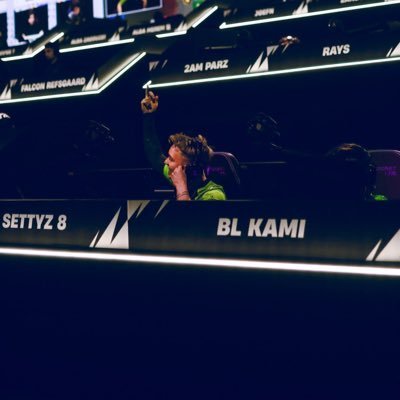 yadavarun18's profile picture. Parce que la culture élève.