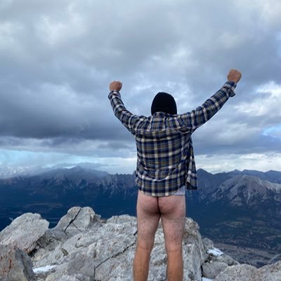 29 || Male || Canadian 🇨🇦 || Dom and LotR nerd with a nice 🍆 || Open to collabs 🍑🍑🍑 || Kink & Fetish friendly || Exhibitionist 🏕️🏝️🏔️